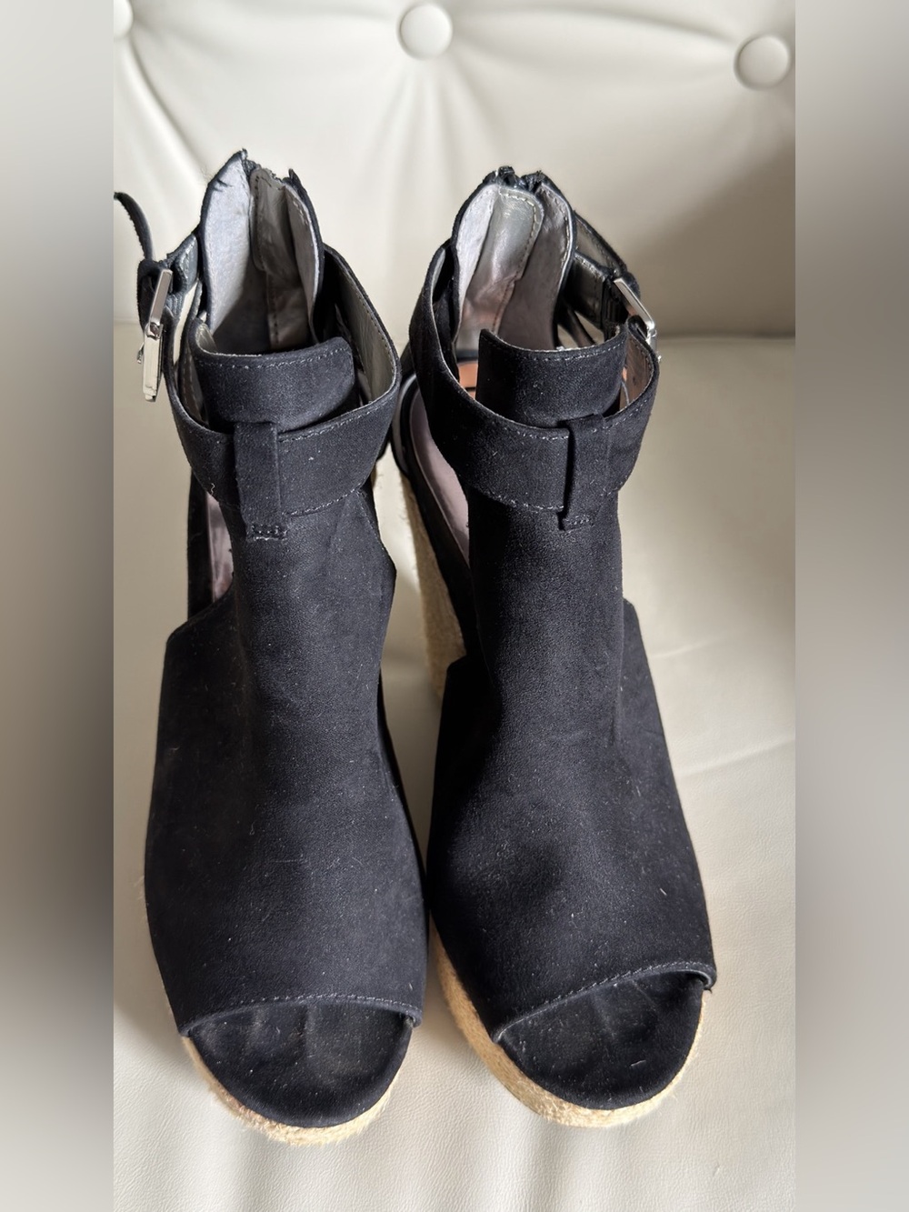 Black & Tan Wedge Sandals US 7